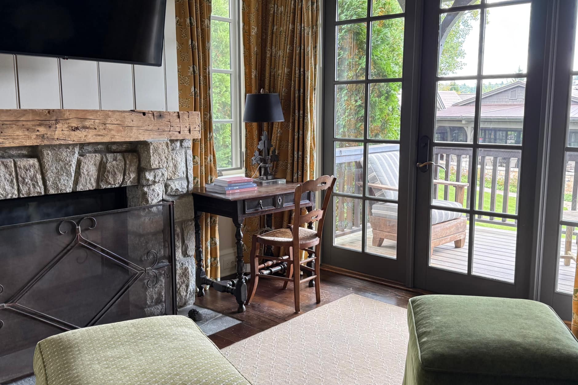 Cottage Cozy with fireplace