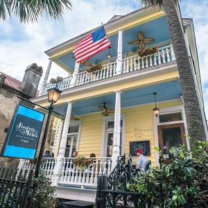 Poogans Porch